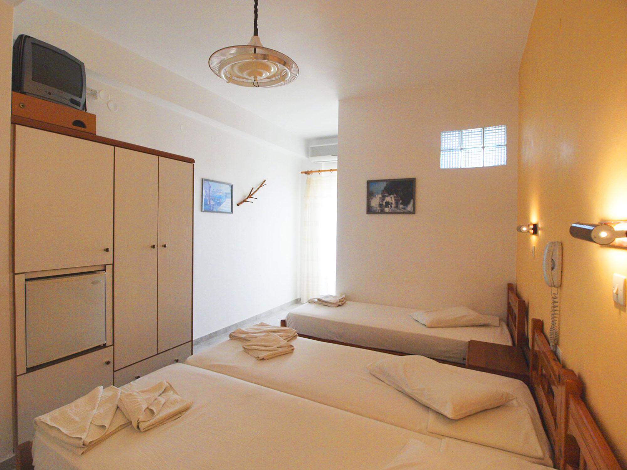 Hotel Aegeon Milopótasz Kültér fotó